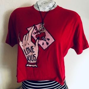 BLACK MATTER ❤️💋🏹🥀🩸 red Love Kills crop tee